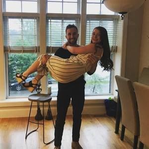 Meet your Posher, Hillary